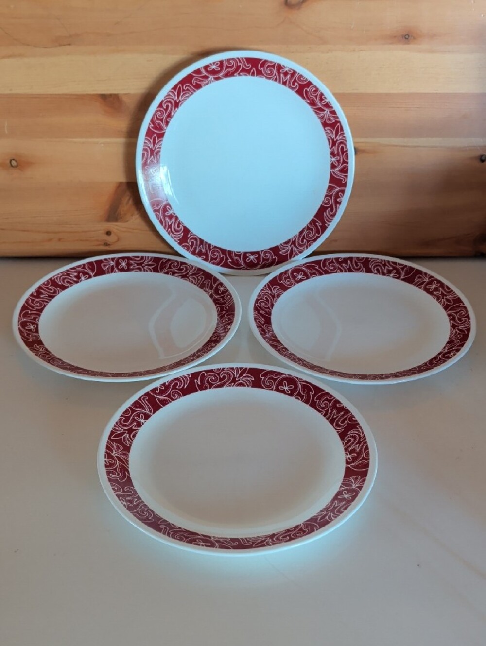 Corelle Bandhani,  Dinner Plates with Decorative Red Border - Set of 4 🌟🌟🌟